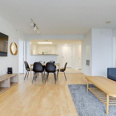 Elegant And Charming Condo At Ballston With Pool Arlington Exterior photo