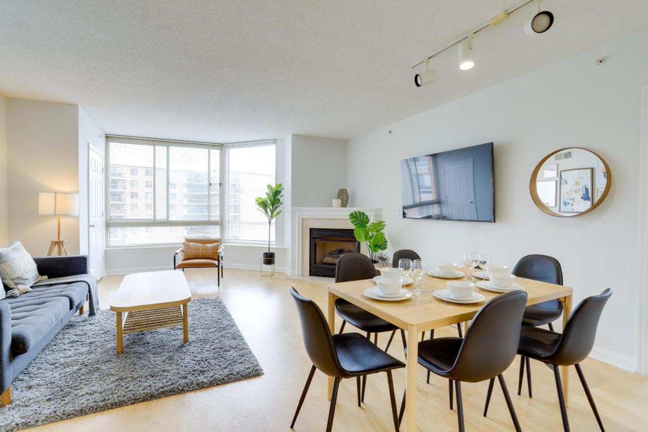 Elegant And Charming Condo At Ballston With Pool Arlington Exterior photo
